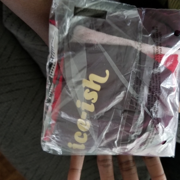 Sold - Picture 3 of 3